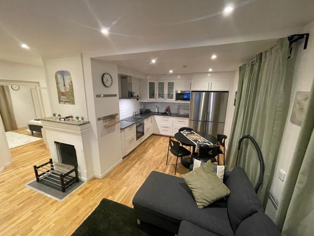 Noah Longstay Apartment Västerås Buitenkant foto