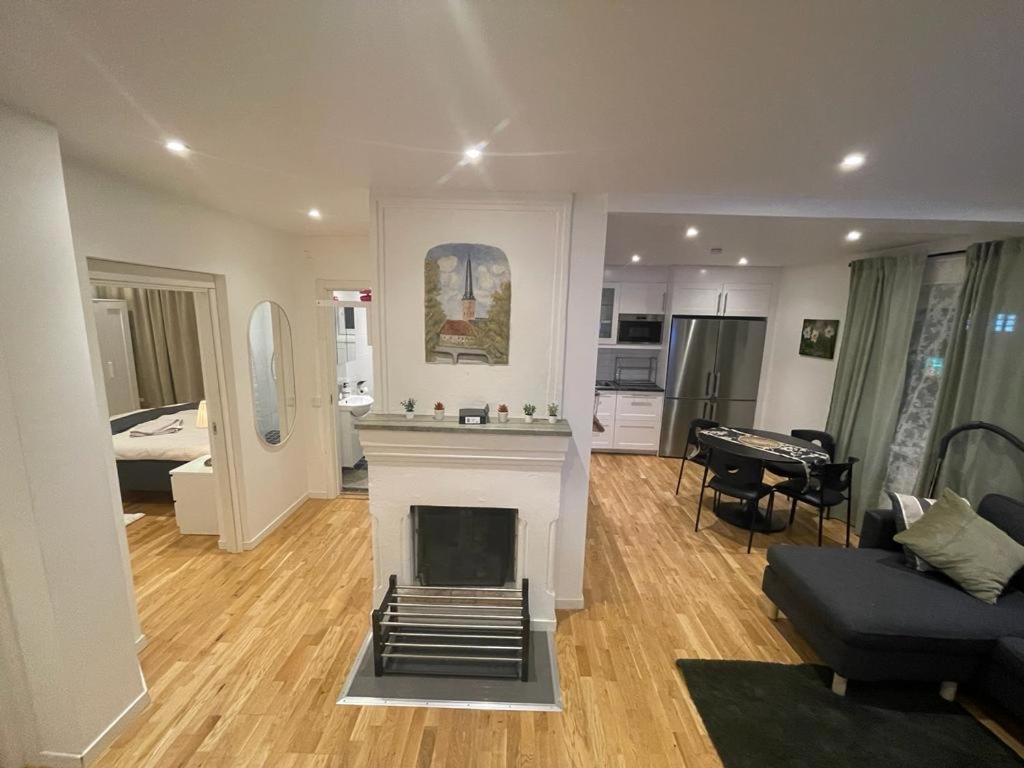 Noah Longstay Apartment Västerås Buitenkant foto