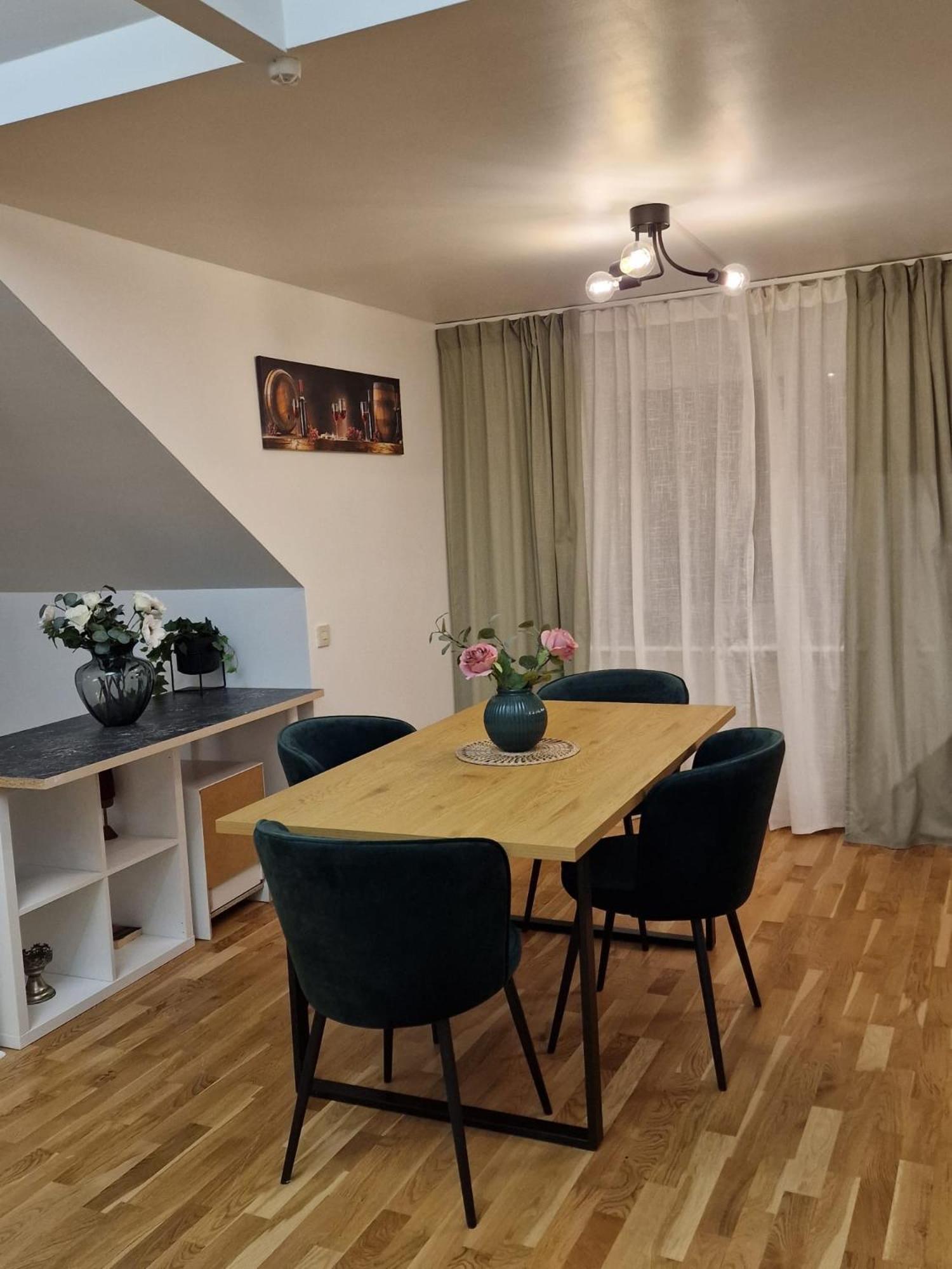 Noah Longstay Apartment Västerås Buitenkant foto
