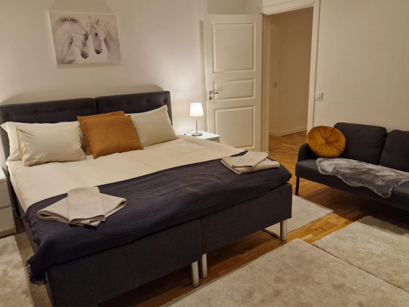 Noah Longstay Apartment Västerås Buitenkant foto