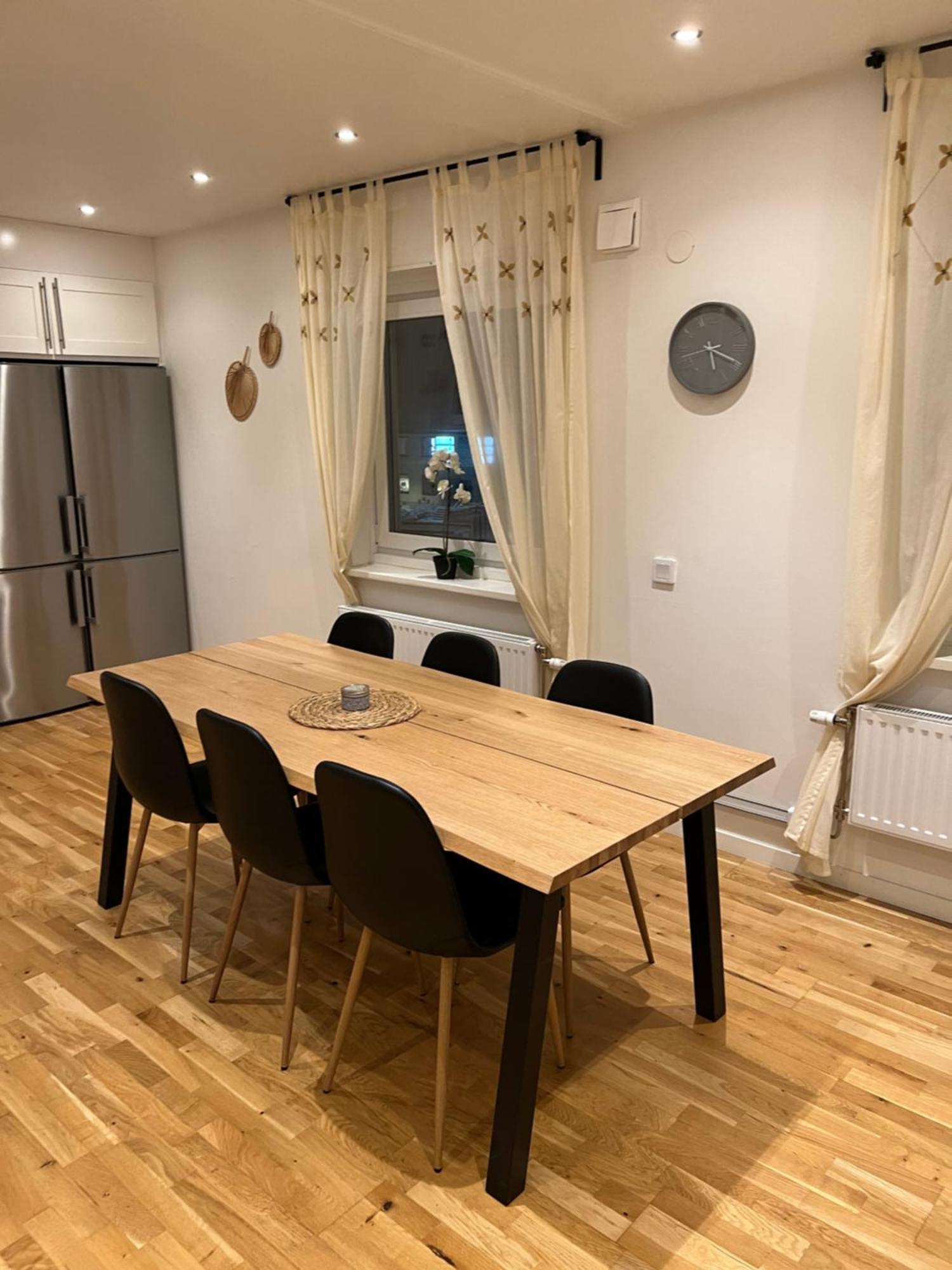 Noah Longstay Apartment Västerås Buitenkant foto
