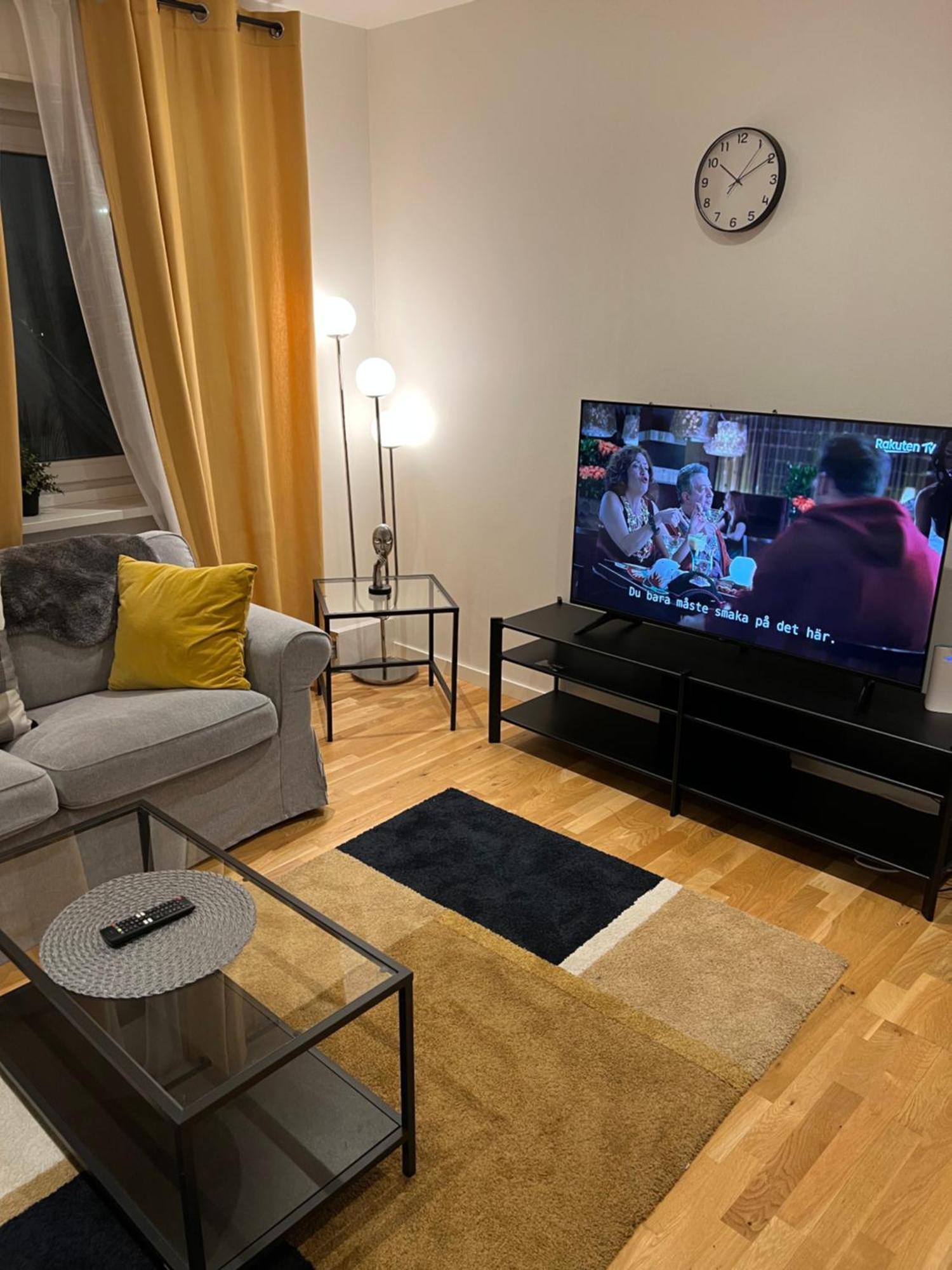 Noah Longstay Apartment Västerås Buitenkant foto